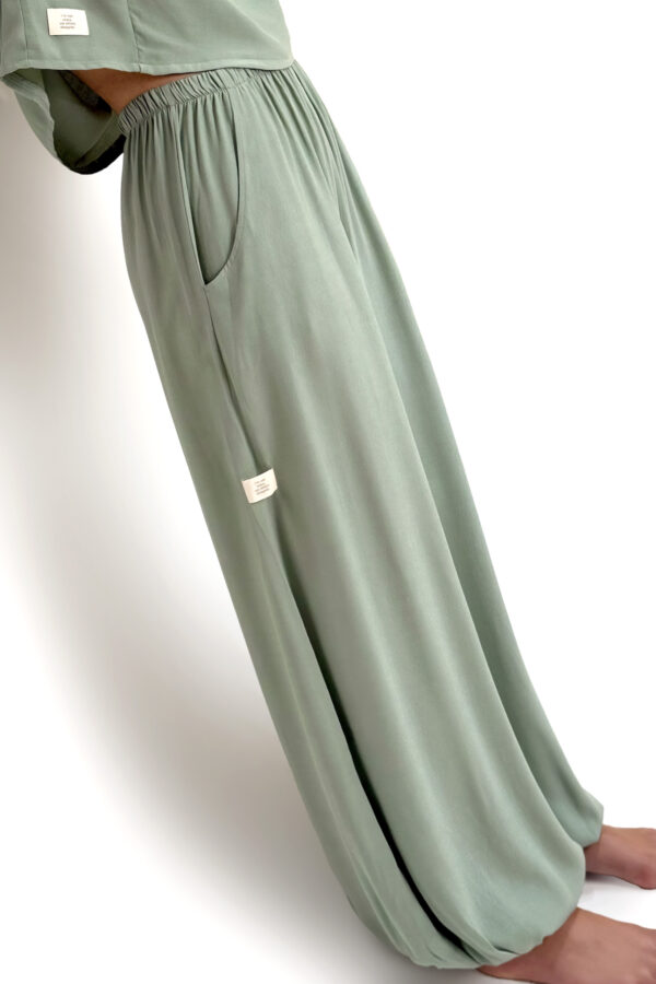 Baggy Mint Pants